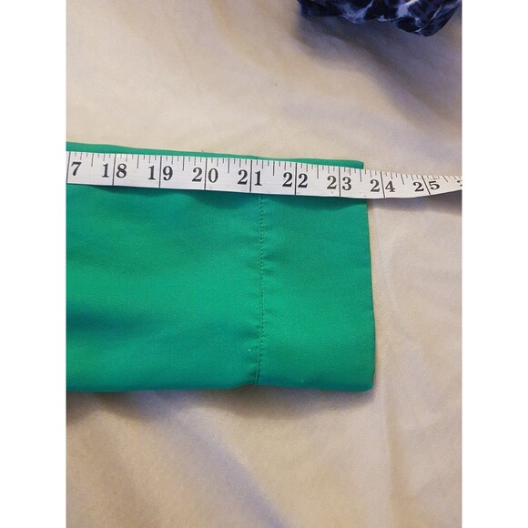 Collective Concepts Blouse Popover Pintuck Pleated Size XS Green V Neckline - Picture 11 of 13